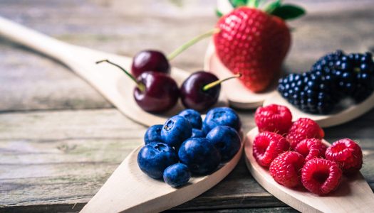 Różne oblicza fruktozy – czy sportowiec powinien bać się owoców?